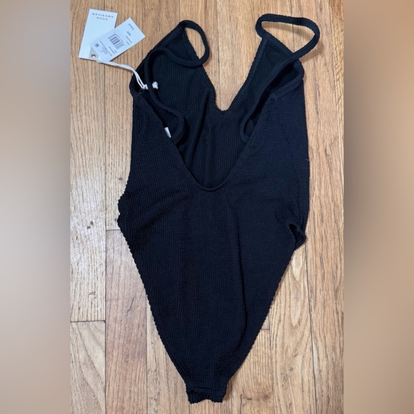 Good American Always Fits One-Piece Swimsuit - Picture 4 of 6
